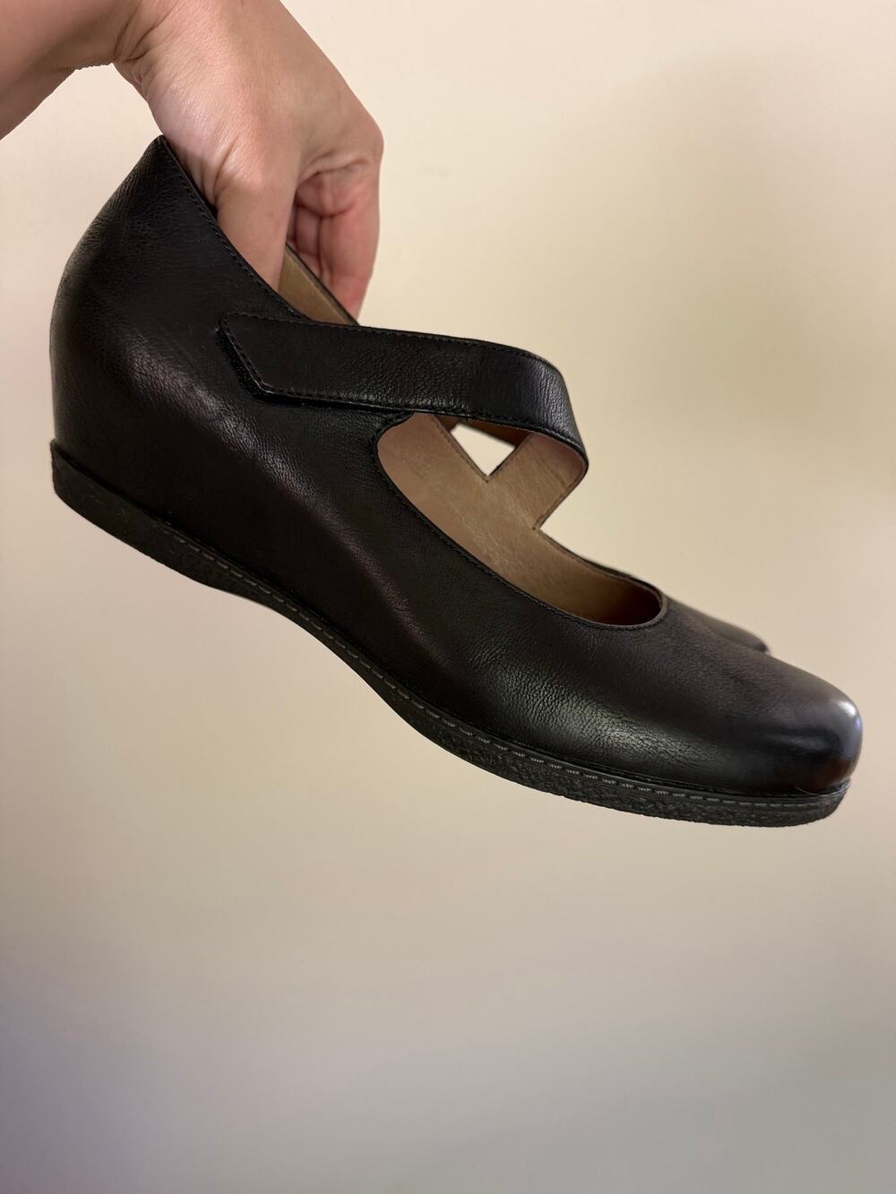 Dansko Lanie Mary Jane Black Leather Wedge Shoes Size 42 11.5 Academia Comfort